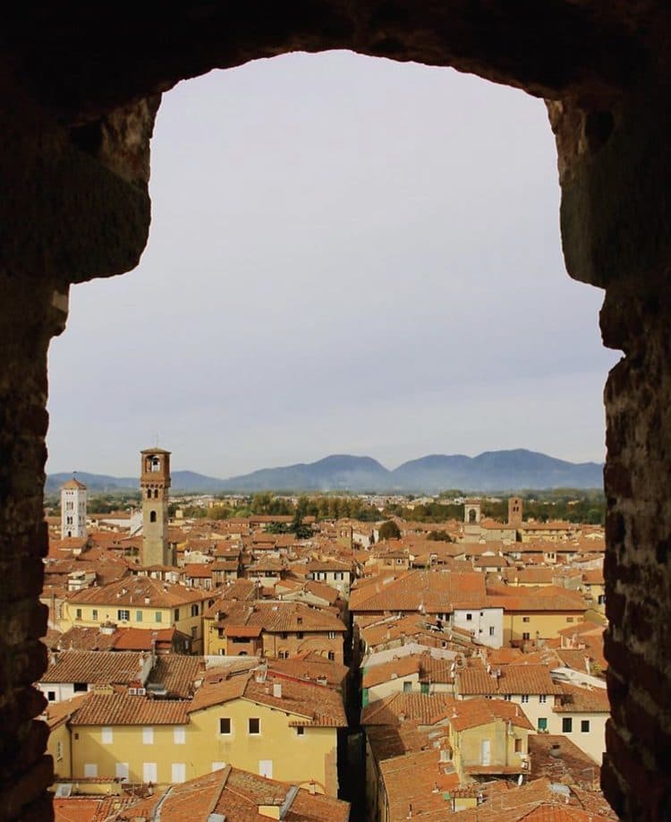 Lucca, Italia — fotografía de Lou