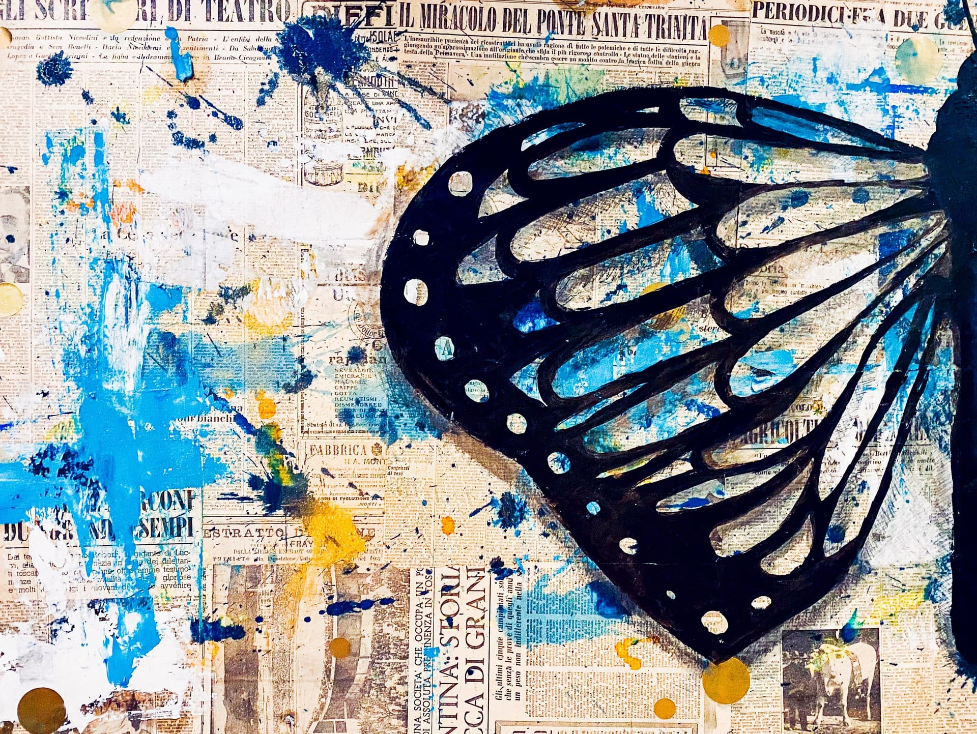 Vuela, técnica mixta, obra de Lourdes Pérez